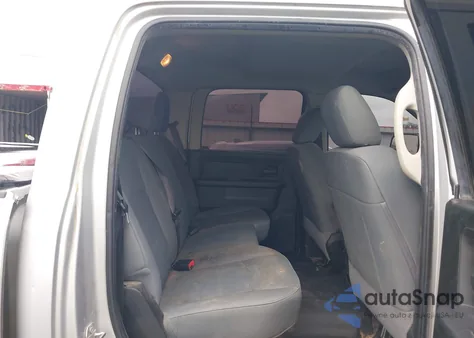 2018 Ram 2500 Tradesman 4X4 6'4 Box z USA, uszkodzony, nr VIN 3C6UR5CL7JG366245